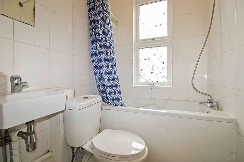 Additional image 13 of 3 bed end terrace house for saleColindale Avenue, Colindale, London NW9
