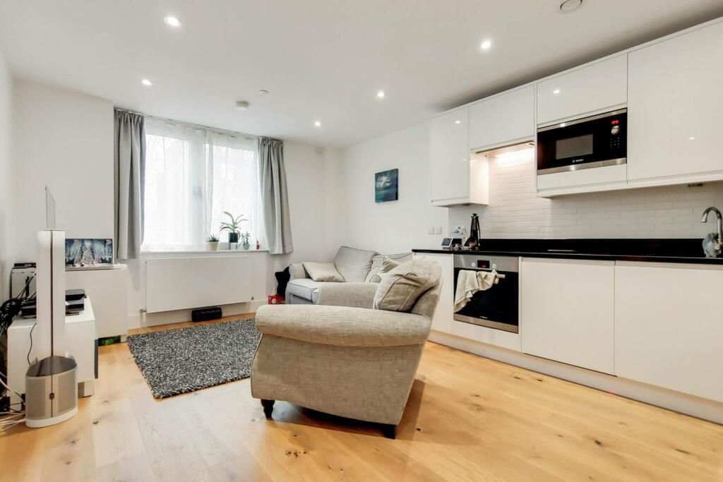 1 bed flat for saleWalls Avenue, Chester CH1
