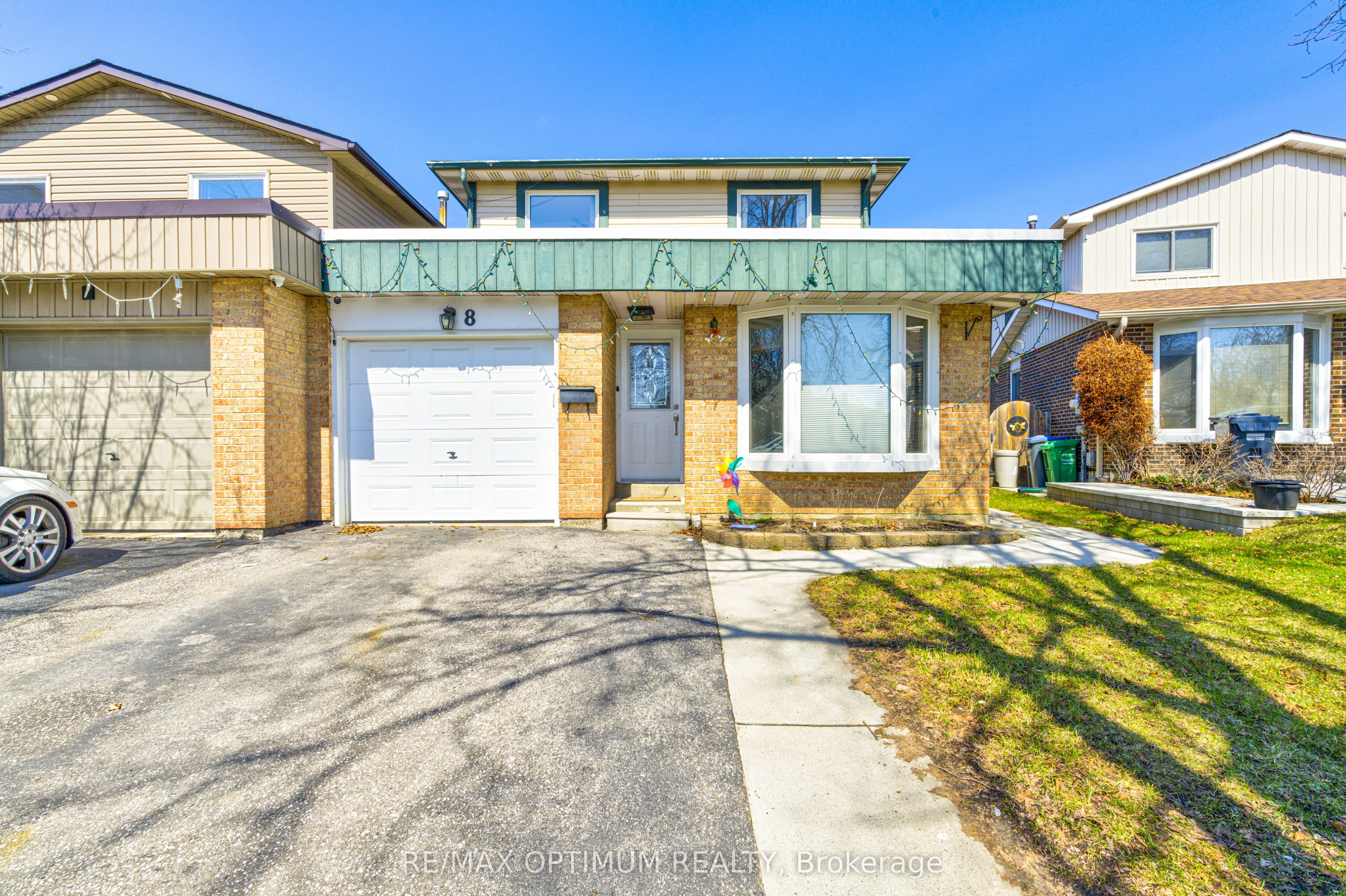 Additional image 2 of 8 Joanne Court, Brampton, ON, L6Y 2J8