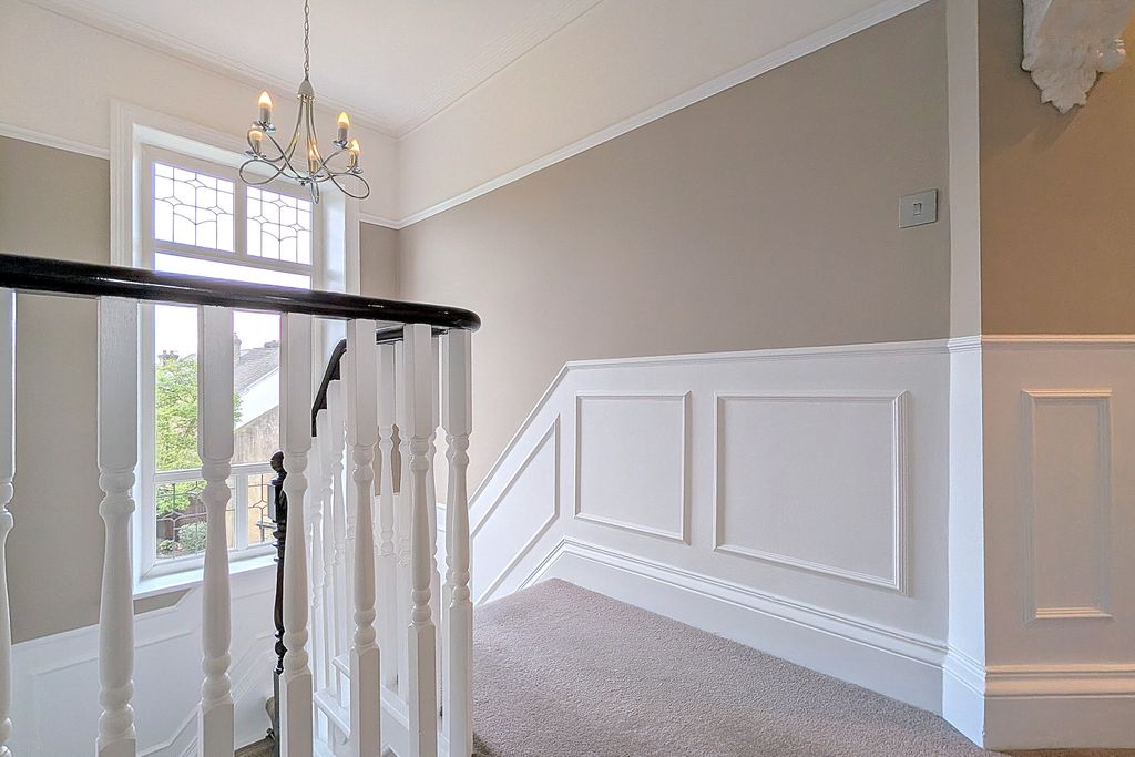 Additional image 16 of 4 bed detached house for saleThe Mount, Lightcliffe Road, Brighouse HD6