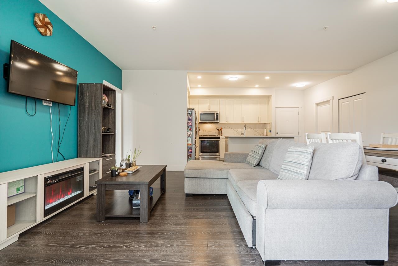 Additional image 6 of 301-9983 E Barnston Drive, Surrey, BC, V4N 6T3