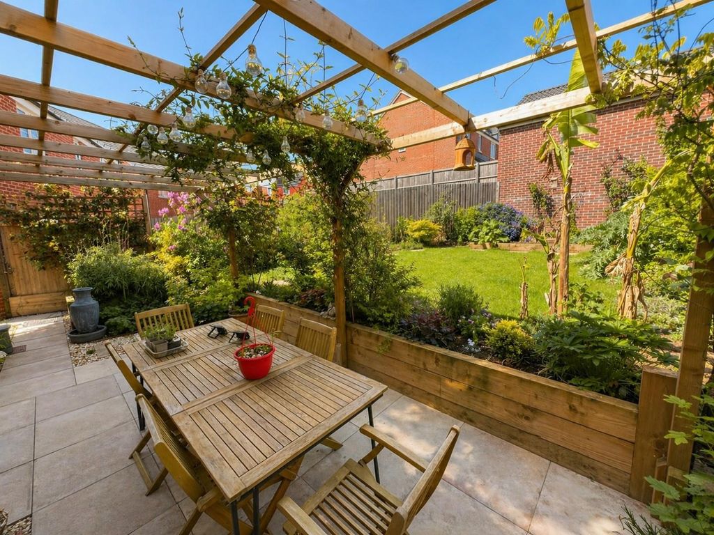 Additional image 15 of 5 bed detached house for saleChamberlayne Crescent, Berkeley GL13