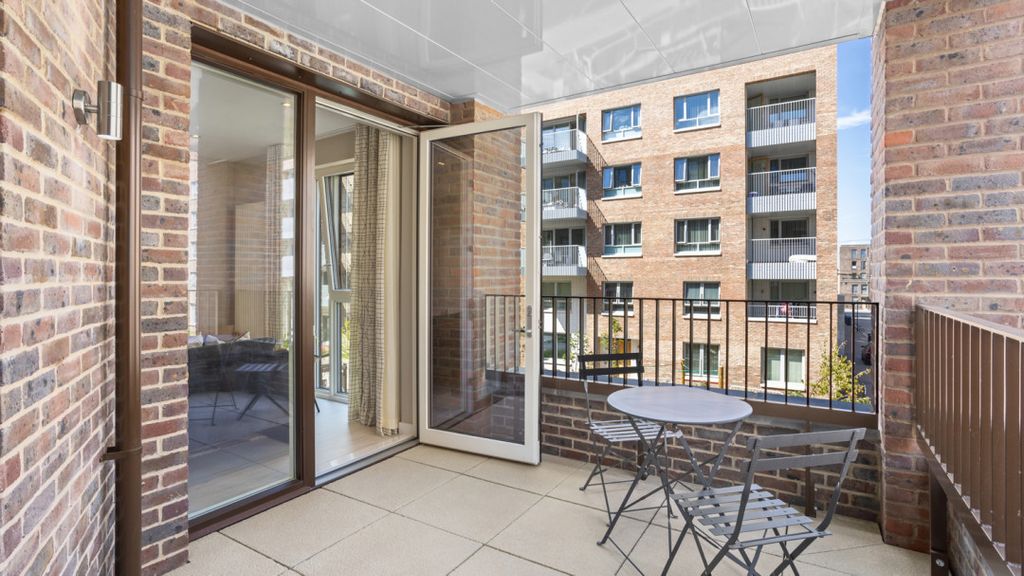 Additional image 9 of 1 bed flat for saleFrost House, Podd Street, Barking IG11