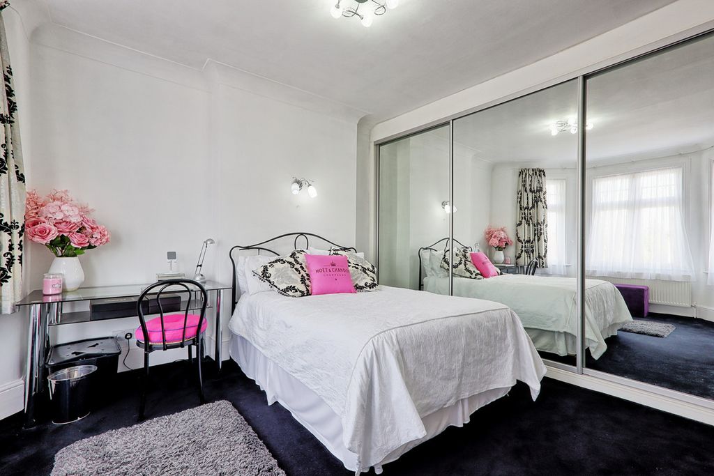 Additional image 34 of 7 bed detached house for saleErnest Road, Emerson Park RM11
