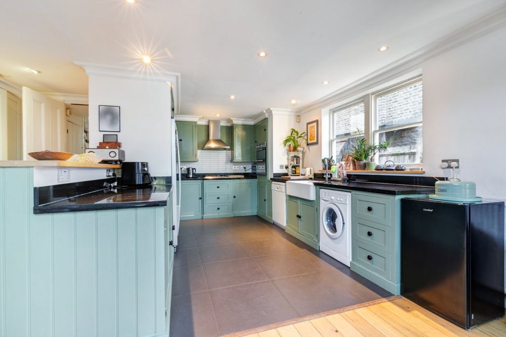 Additional image 13 of 5 bed semi-detached house for saleBarnmead Road, Beckenham BR3