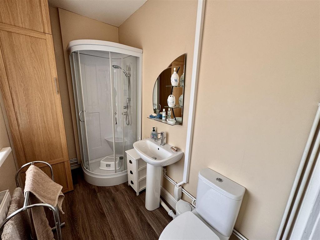 Additional image 9 of 3 bed detached bungalow for saleHeol Y Garn, Garnswllt, Ammanford SA18