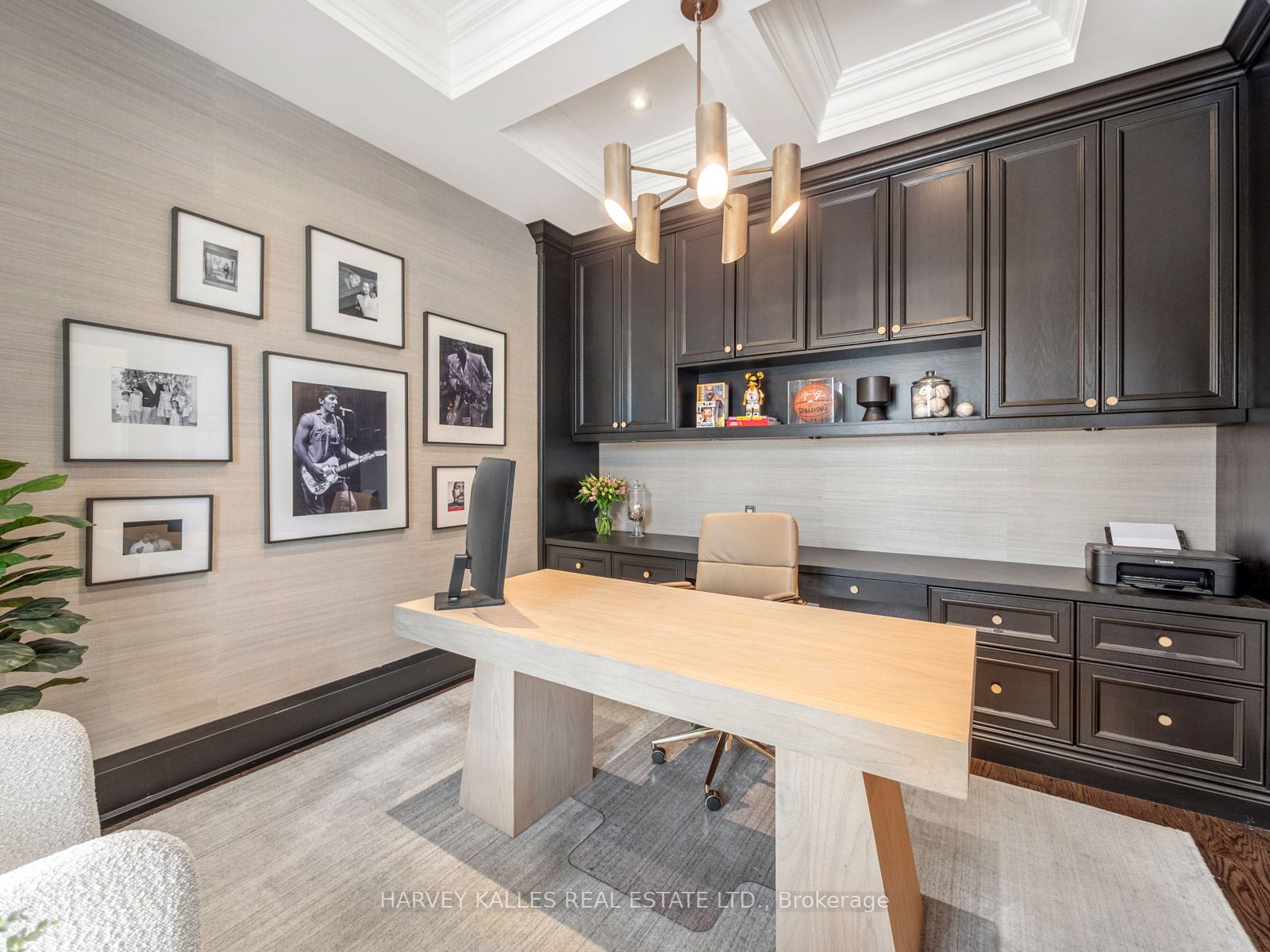 190 Carmichael Avenue, Toronto, ON, M5M 2X3 photo 4
