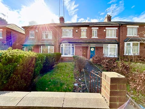 Eccles Old Road, Salford M6