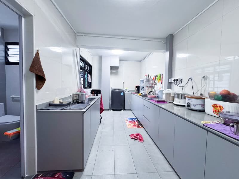 Additional image 3 of 227 Jurong East Street 21