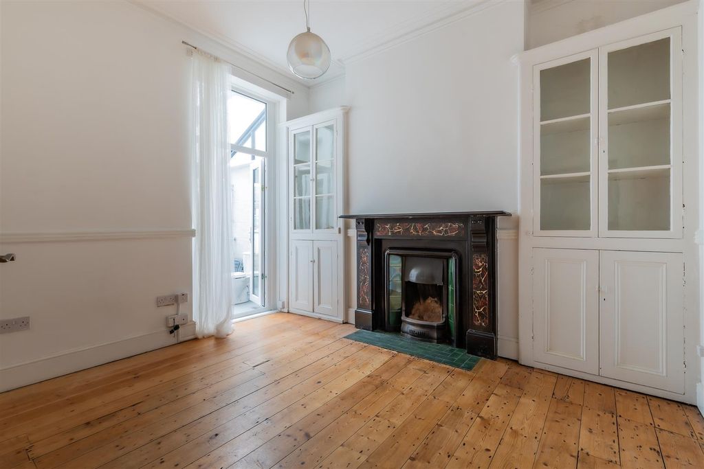 Additional image 3 of 3 bed property for saleHamilton Street, Pontcanna, Cardiff CF11