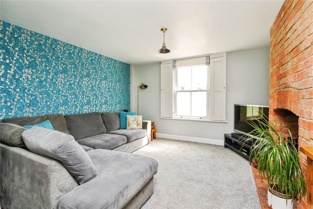 Additional image 4 of 3 bed terraced house for saleKings End, Bicester, Oxfordshire OX26