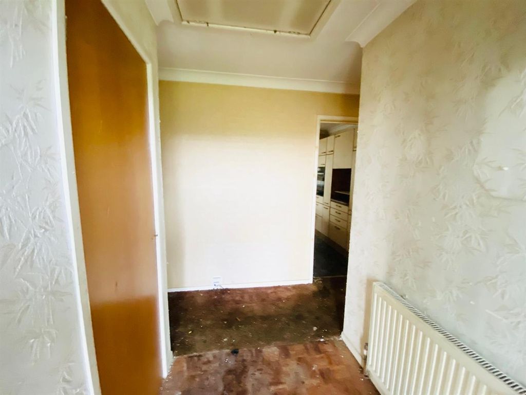 Additional image 8 of 3 bed detached bungalow for saleKingsley Close, Ashton-Under-Lyne OL6
