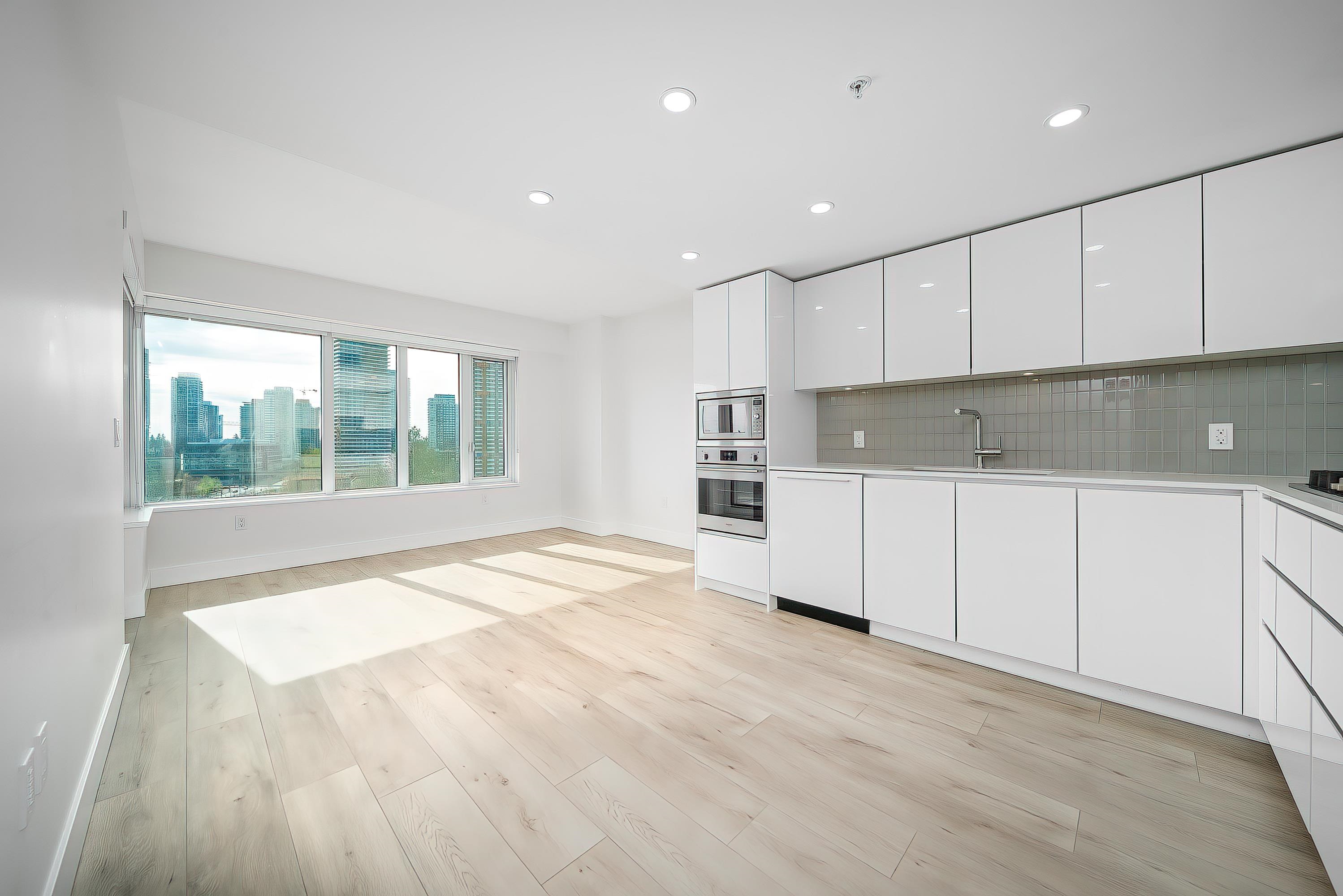 Additional image 6 of 605-10428 Whalley Boulevard, Surrey, BC, V3T 0W2