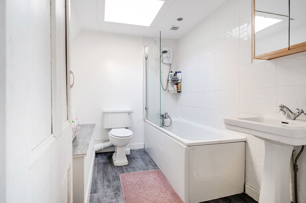 3 bed flat for saleBellevue, Bristol BS8 photo 3