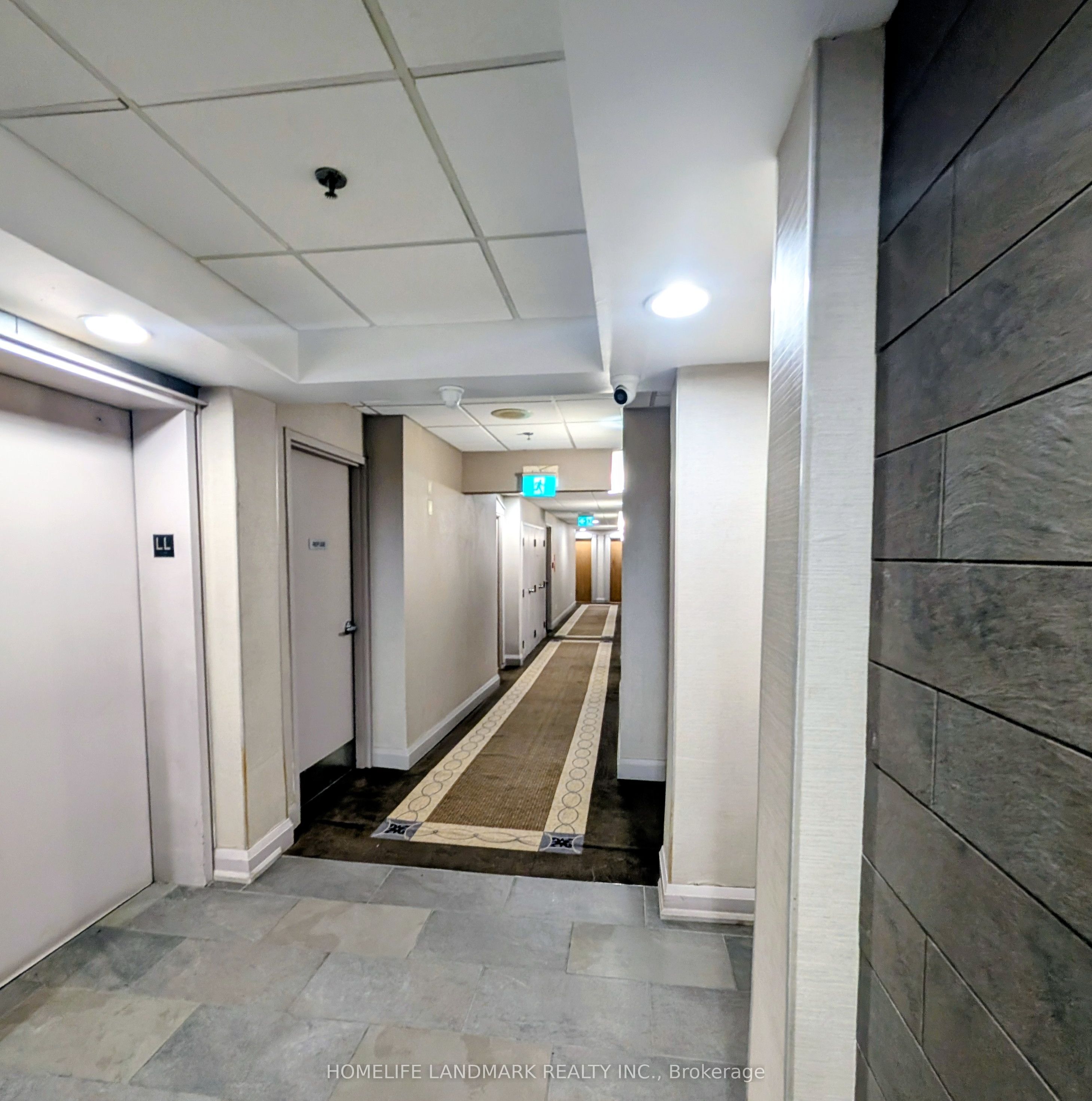 Additional image 5 of 004-1 Hickory Tree Road, Toronto, ON, M9N 3W4
