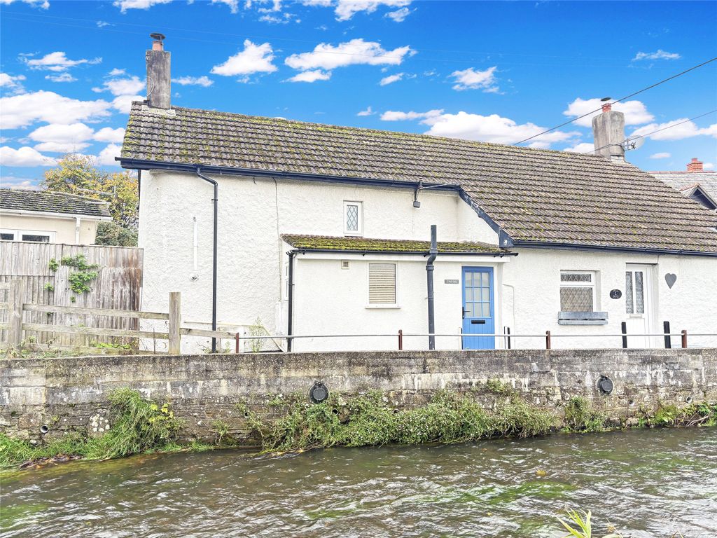 2 bed end terrace house for saleMill Stile, Braunton EX33