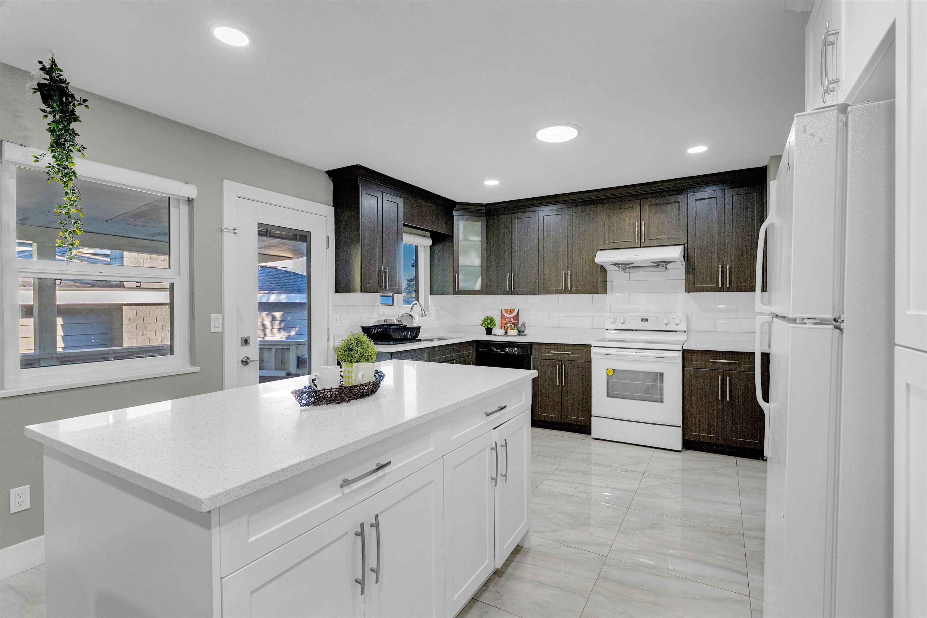 Additional image 4 of 14458 Chartwell Drive, Surrey, BC, V3S 5E4