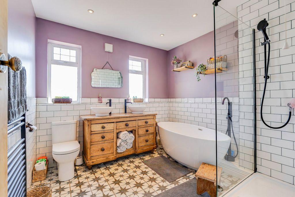Additional image 23 of 3 bed detached house for saleEarls Court Road, Penylan, Cardiff CF23