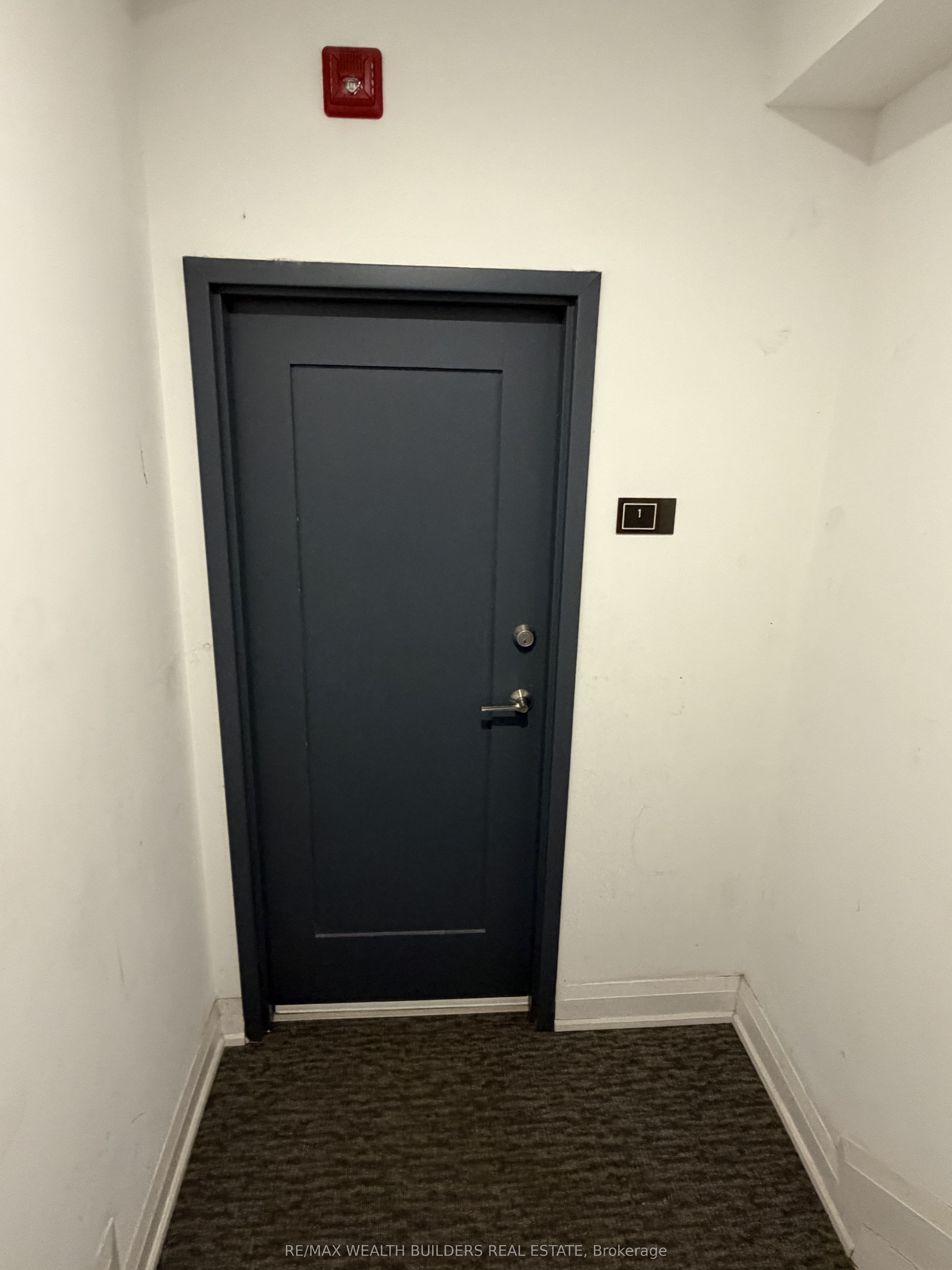 Additional image 2 of 1-215 Jarvis Street, Toronto, ON, M5J 2C1