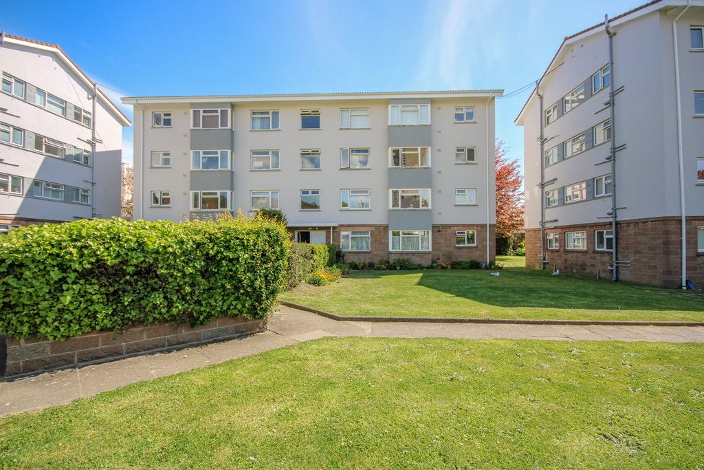 3 bed flat for saleMarett Road, St Helier JE2