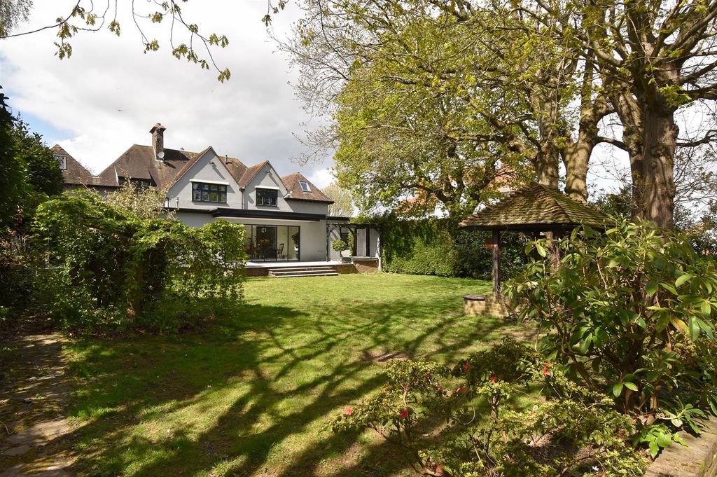 Additional image 37 of 6 bed detached house for saleSutherland Avenue, Bexhill-On-Sea TN39