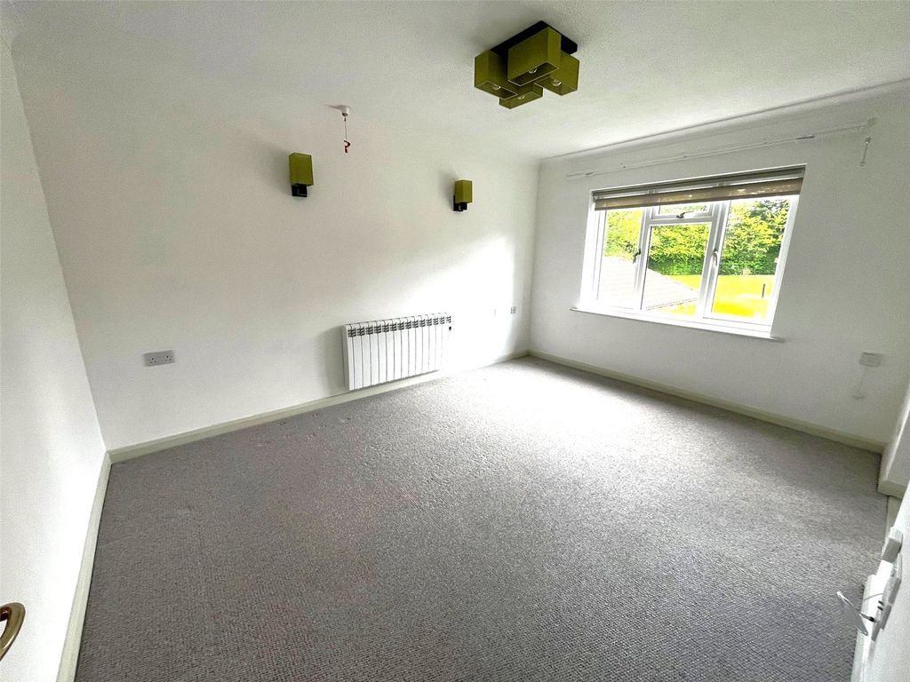 Additional image 9 of 2 bed flat for saleGershwin Court, Basingstoke, Hampshire RG22