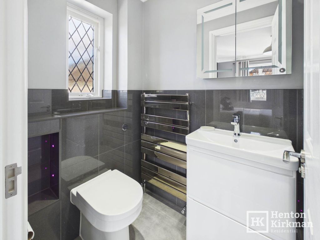 Additional image 18 of 4 bed detached house for saleWest Park Crescent, Billericay CM12