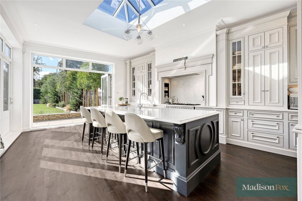 Additional image 14 of 5 bed detached house for saleQueens Road, Buckhurst Hill, Essex IG9