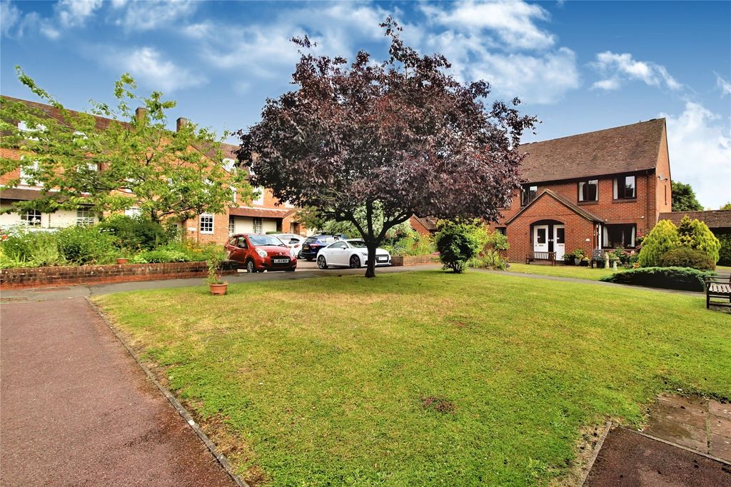 Additional image 8 of 2 bed flat for saleAdams Way, Alton, Hampshire GU34