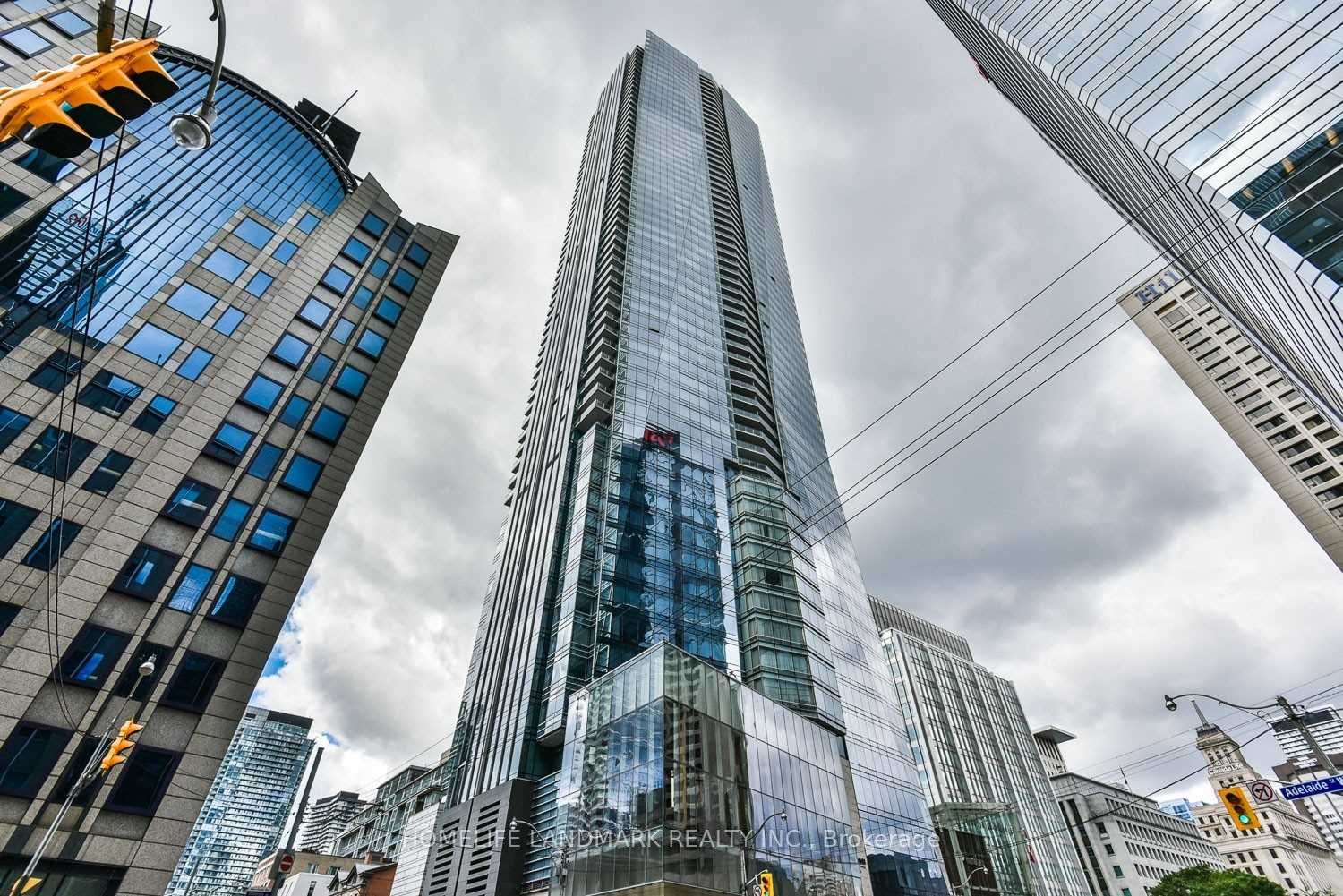 4704-180 University Avenue, Toronto, ON, M5H 0A2