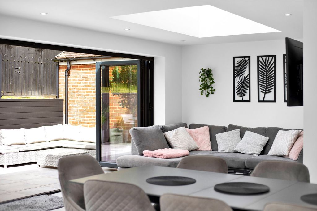 Additional image 9 of 5 bed detached house for saleConnaught Way, Alton GU34