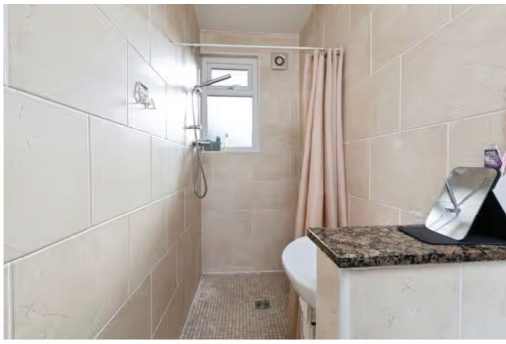 Additional image 7 of 1 bed flat for saleFlat 6, 5 Carlisle Road, Bridlington YO15