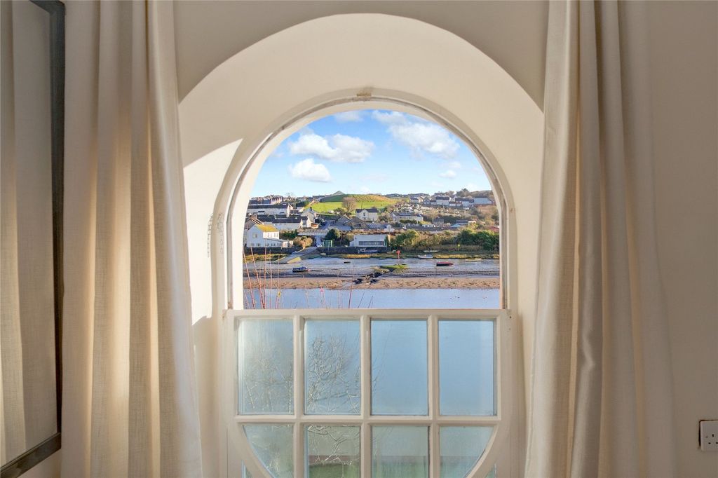 Additional image 12 of 3 bed flat for saleNew Road, Bideford, Devon EX39