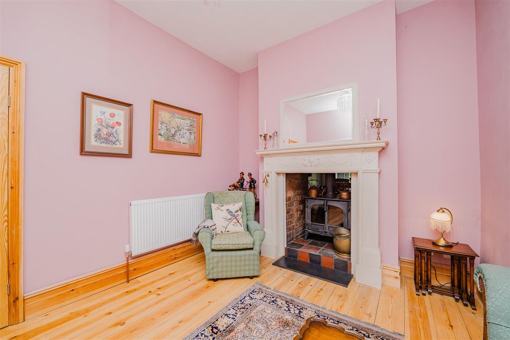 Additional image 10 of 5 bed semi-detached house for saleThe Parade, Barry CF62