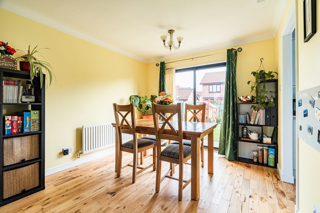 Additional image 3 of 4 bed villa for sale259 Guardwell Crescent, Edinburgh EH17