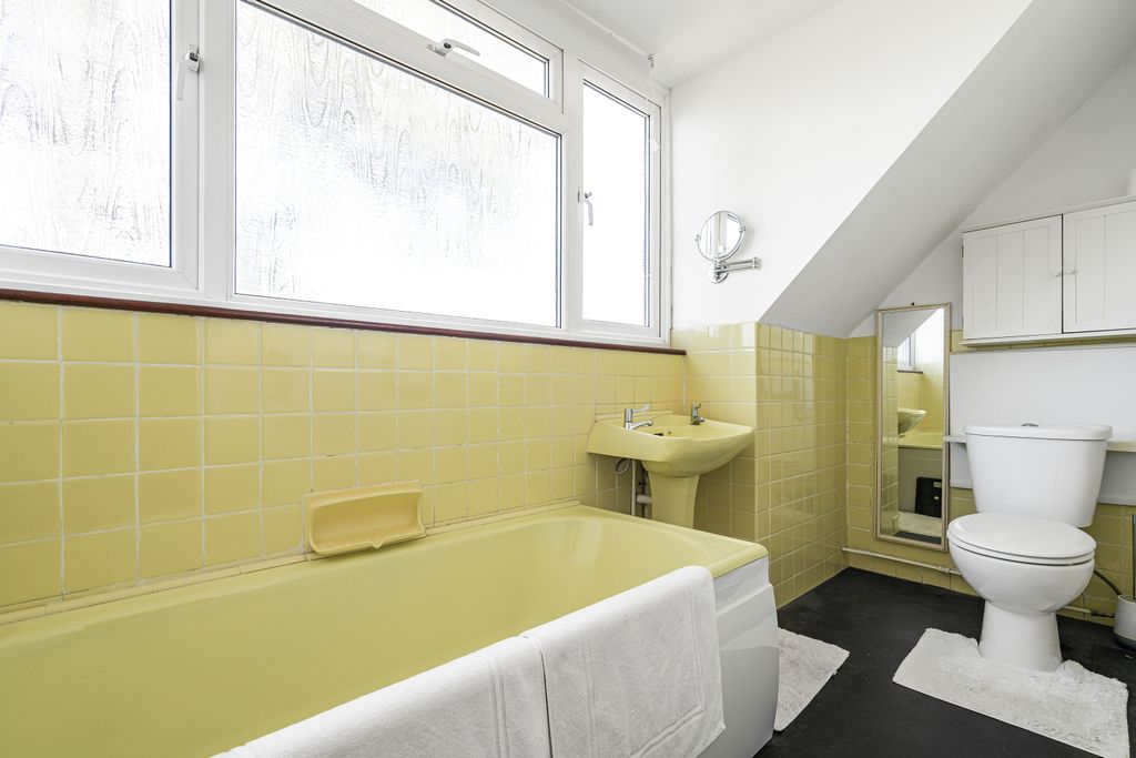 Additional image 11 of 3 bed detached house for saleCedar Way, Berkhamsted HP4