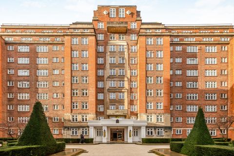 Hall Road, St Johns Wood, London NW8, Studio to rent