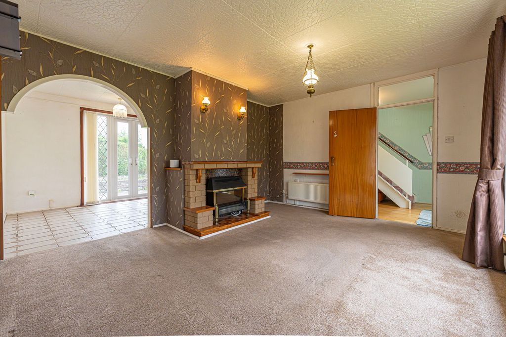 Additional image 3 of 3 bed semi-detached house for saleHenry Wood Close, Newport NP19