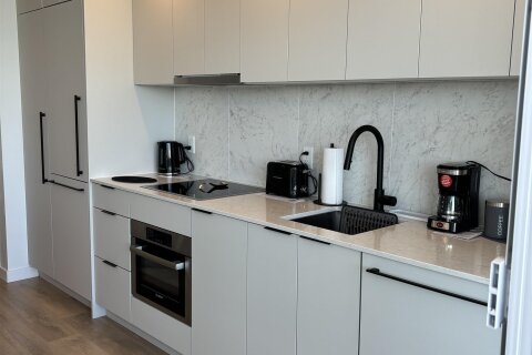 Additional image 8 of 2403-13685 102 Avenue, Surrey, BC, V3T 1N7