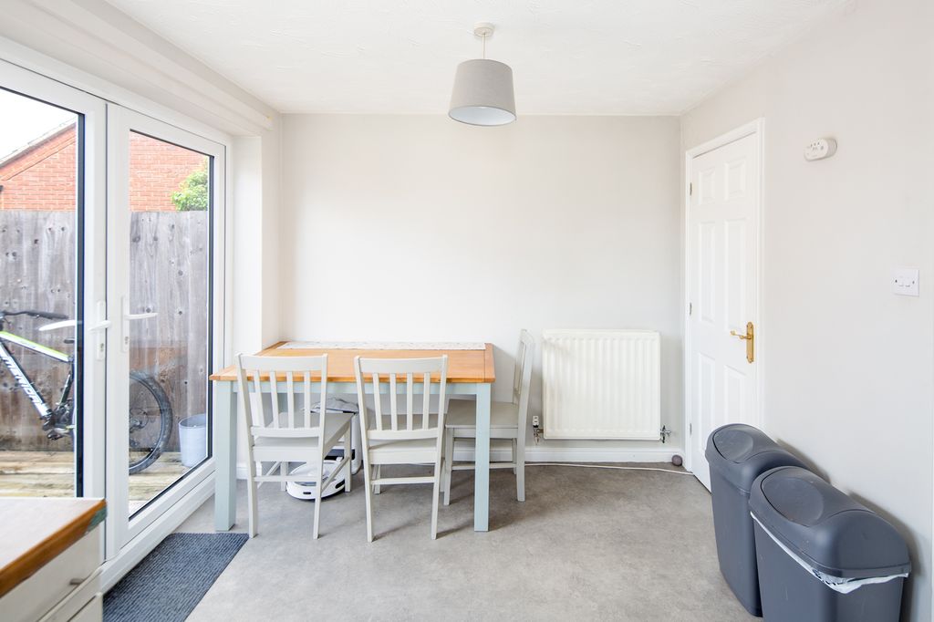 Additional image 6 of 3 bed semi-detached house for saleLily Close, Bicester OX26