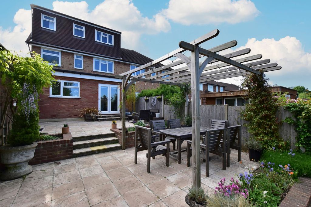 Additional image 31 of 4 bed semi-detached house for saleTibbs Hill Road, Abbots Langley WD5