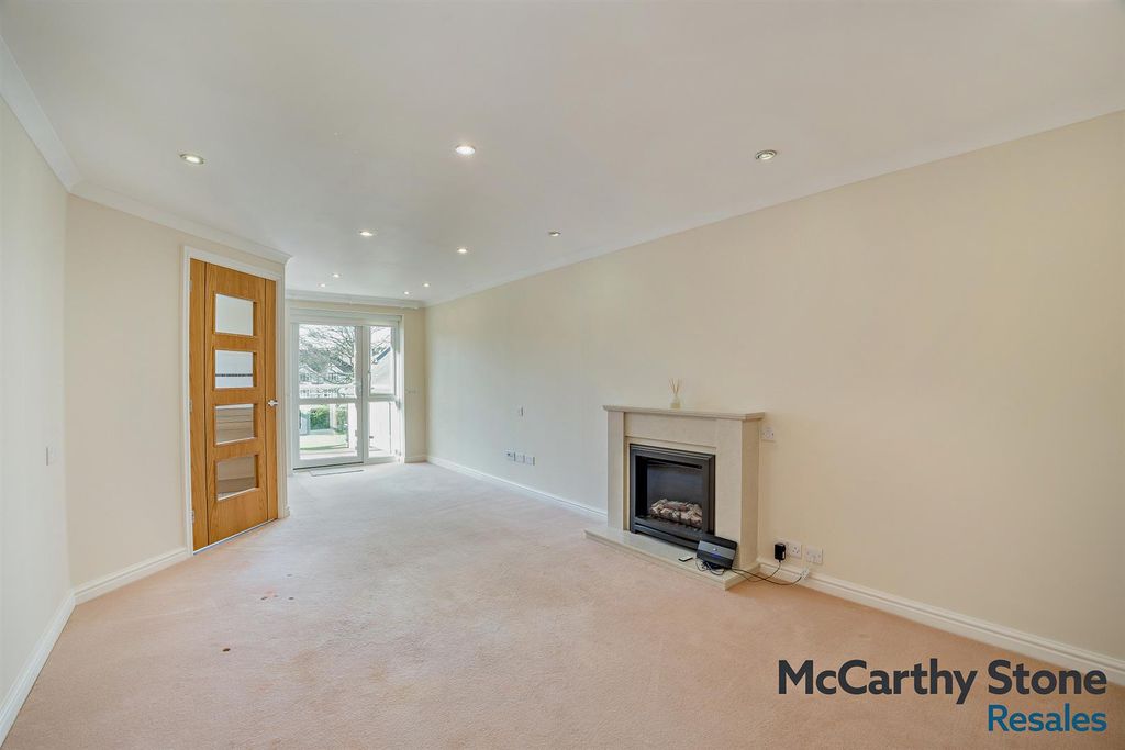 Additional image 3 of 2 bed flat for saleHolmcroft Court, Charlton Road, Shepton Mallet BA4
