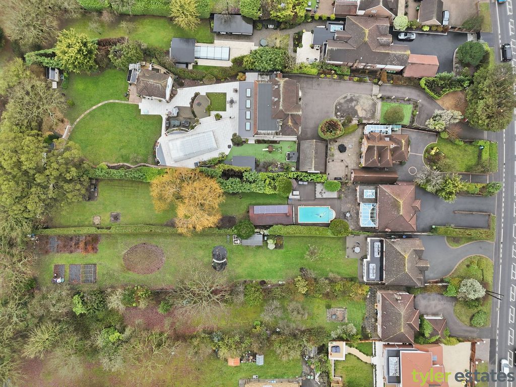 Additional image 47 of 5 bed detached house for saleNoak Hill Road, Billericay CM12