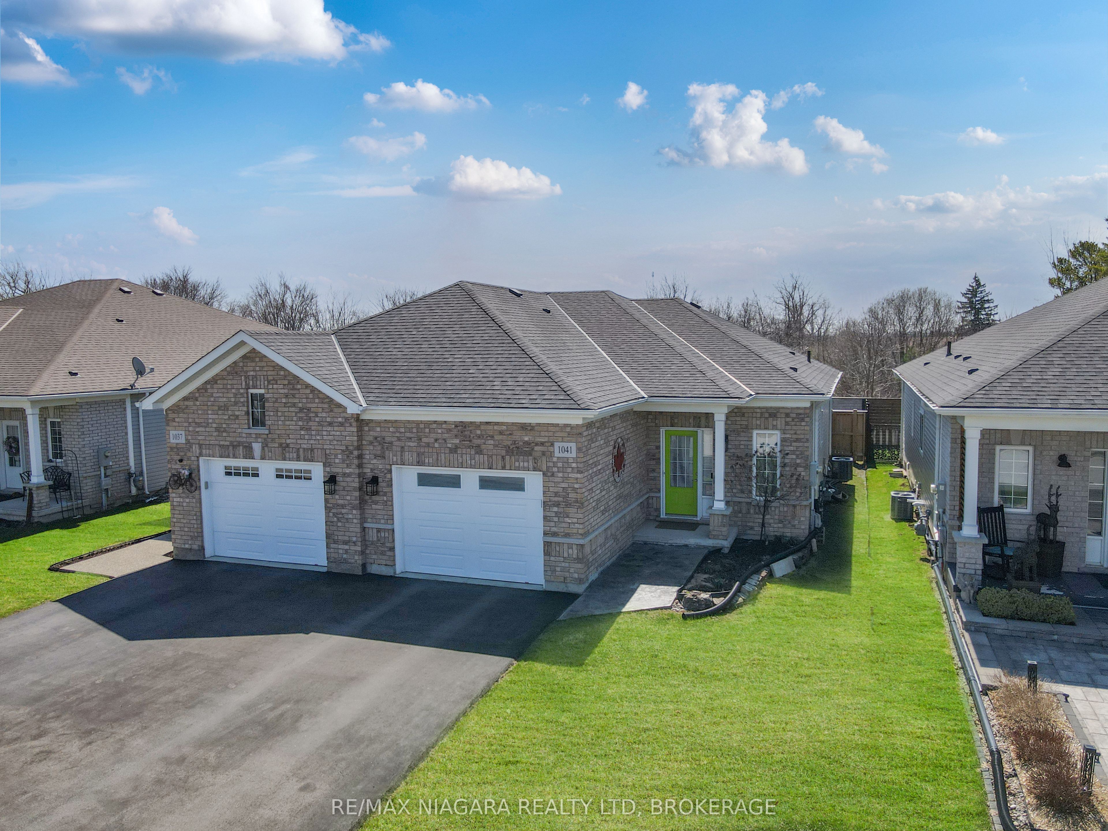 1041 Meadowood Street, Fort Erie, ON, L2A 5B9