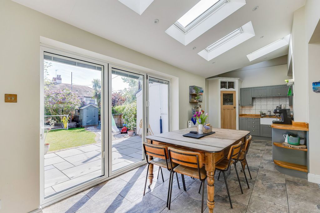 Additional image 17 of 3 bed detached house for saleEarls Court Road, Penylan, Cardiff CF23