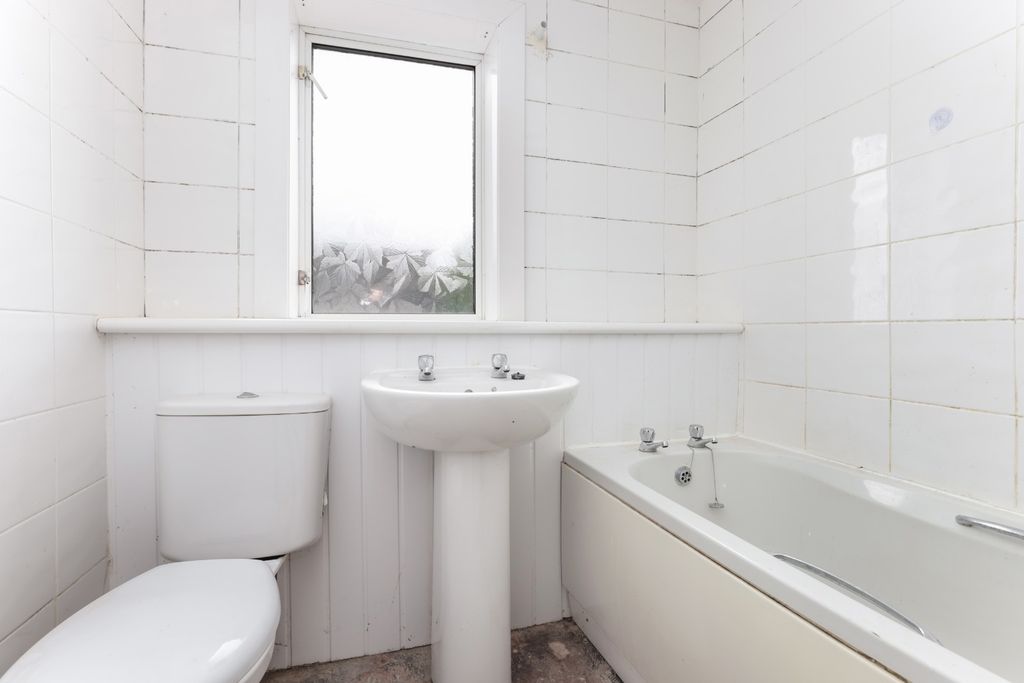 Additional image 8 of 3 bed flat for saleDrumclair Place, North Lanarkshire, Airdrie ML6