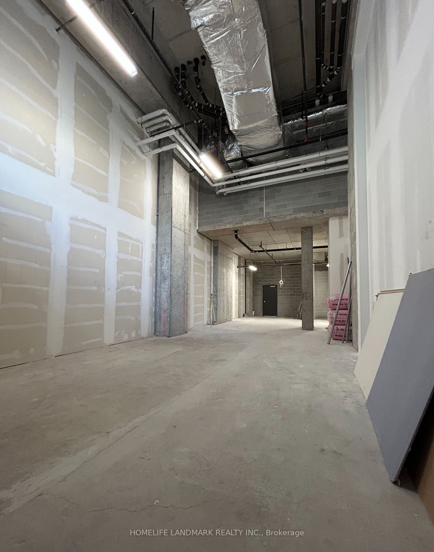 Additional image 2 of B2-200 Dundas Street E, Toronto, ON, M5R 4R2