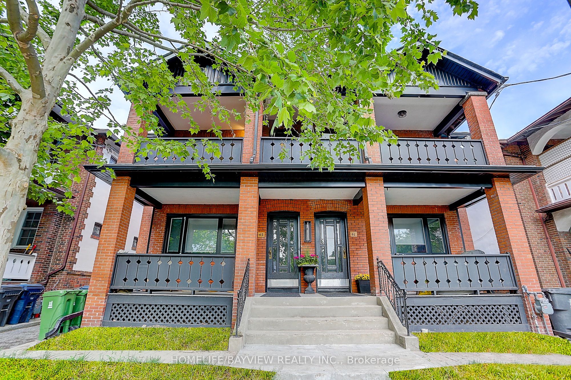 Lower-43 Wineva Avenue, Toronto, ON, M4E 2T1