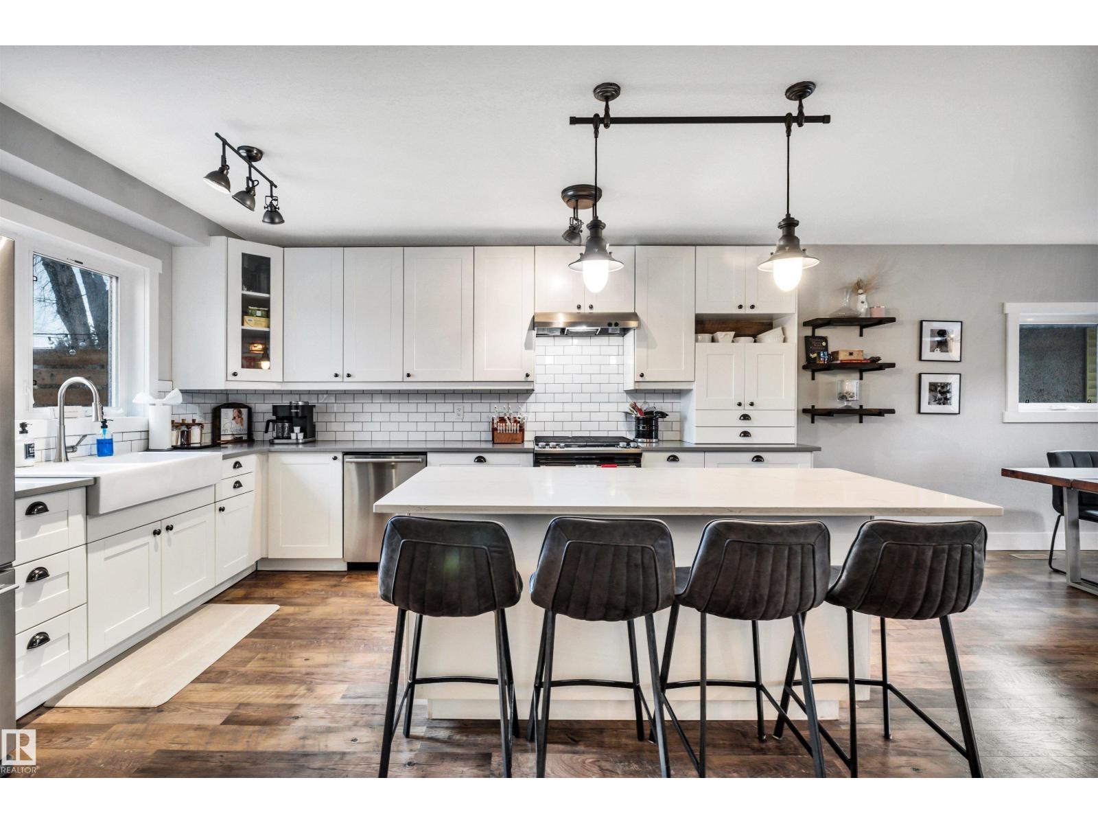 Additional image 2 of 10430 148 Street NW, Edmonton, AB, T5M3G8