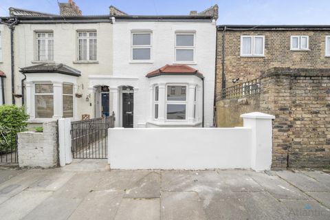 Kingston Road, Edmonton N9